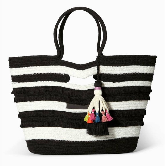 Stella & Dot Handbags - 🆕 Taj Tote - Black/Cream